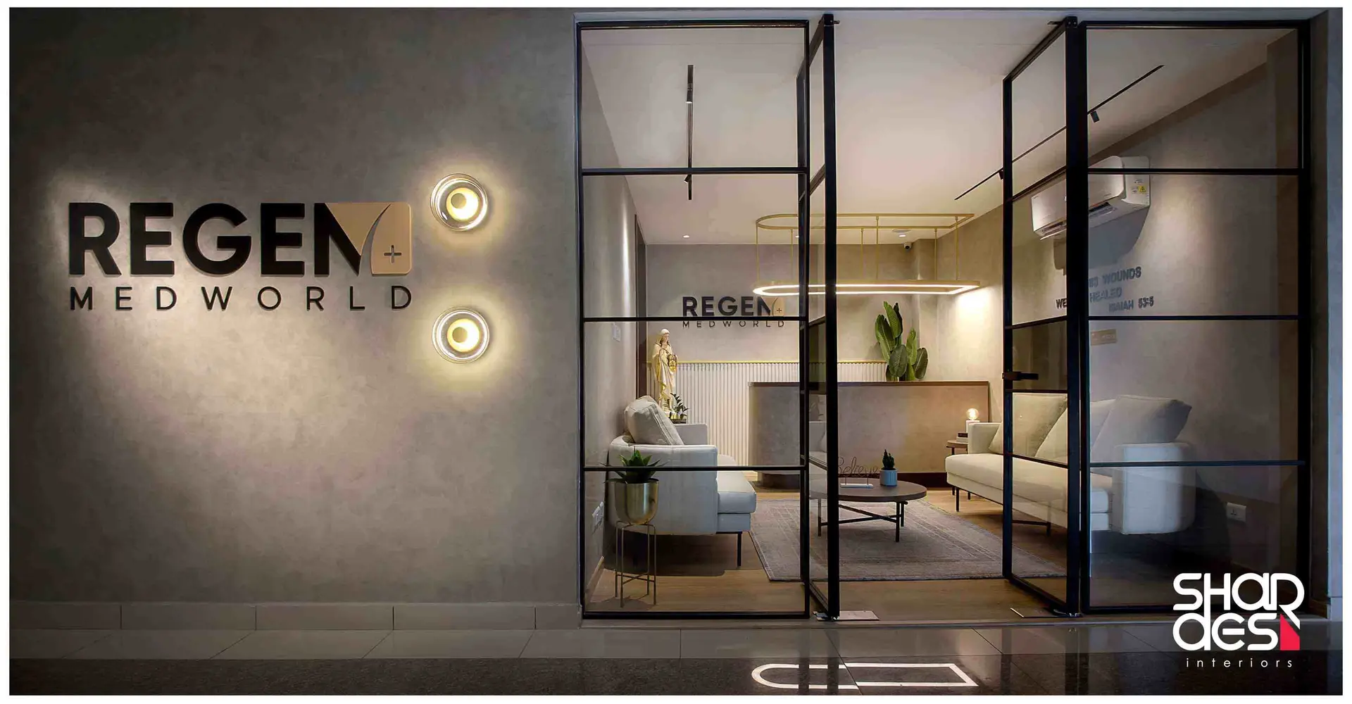 modern clinic interior design